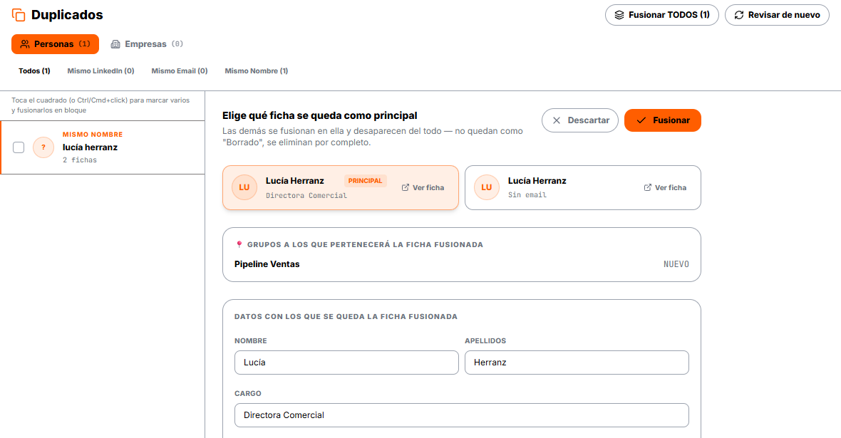 Pareja de fichas duplicadas lista para fusionar